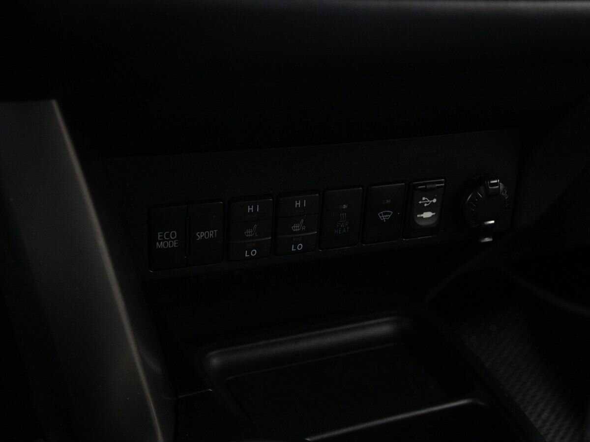 Б/У Тойота Рав4 2014 года. Фото: #17