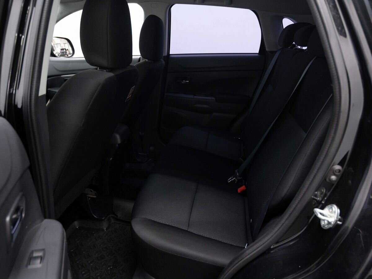 Б/У Митсубиши АС-Икс 2012 года. Фото: #8