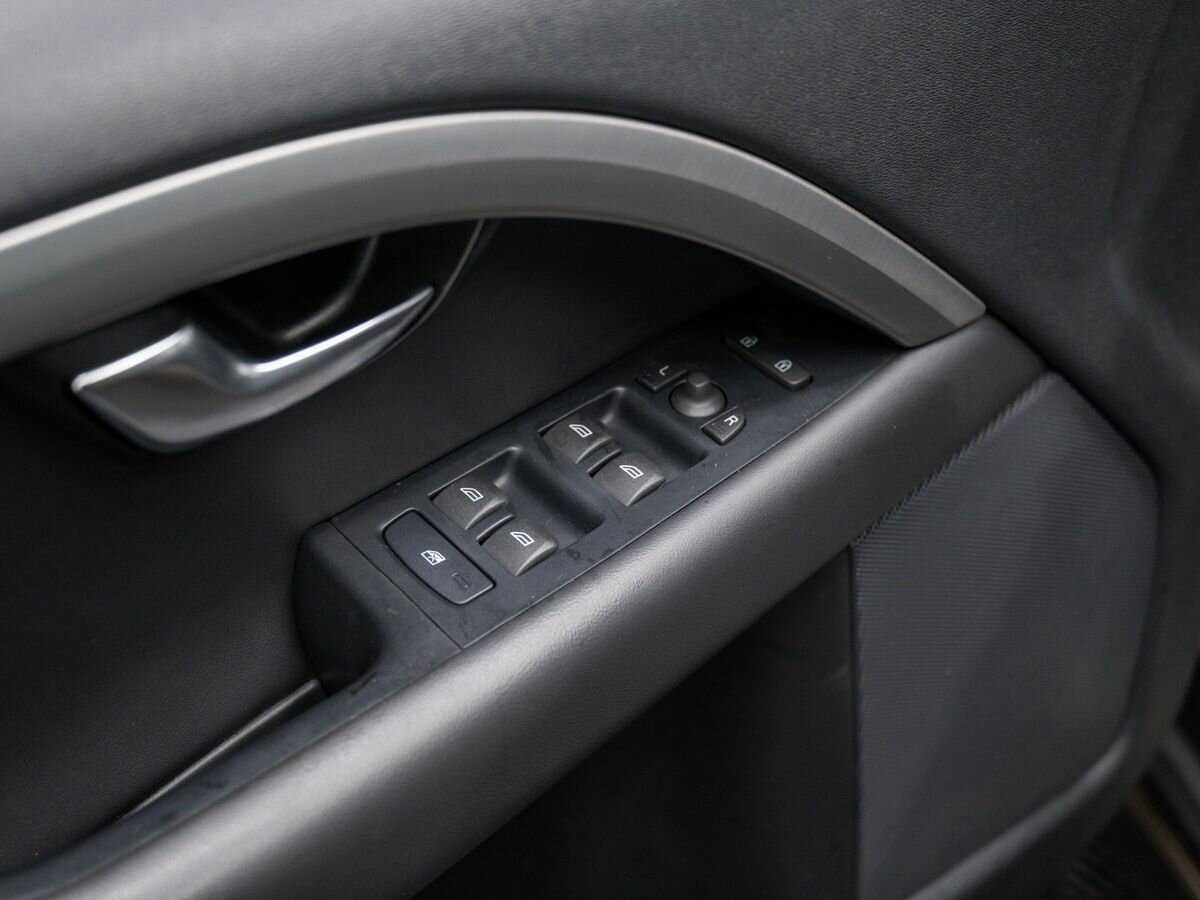 Б/У Вольво С80 2012 года. Фото: #13