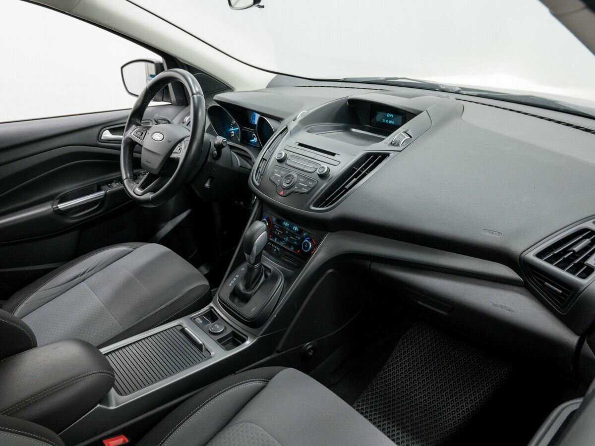 Б/У Форд Куга 2016 года. Фото: #7