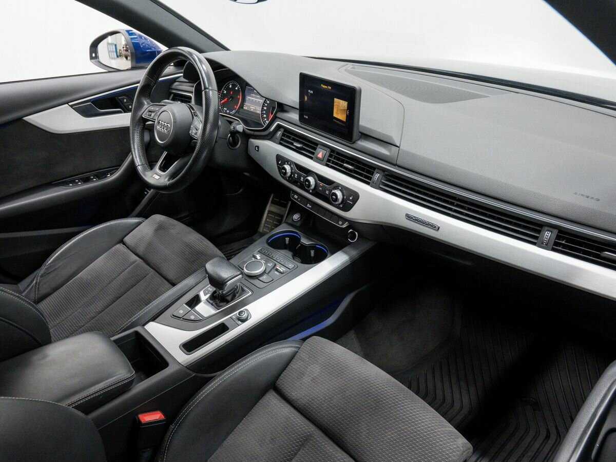 Audi A4 2017 года с пробегом. Фото: #6