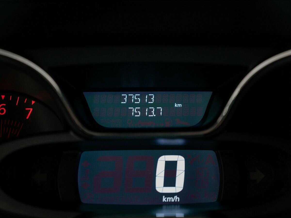 Б/У Рено Каптюр 2019 года. Фото: #22