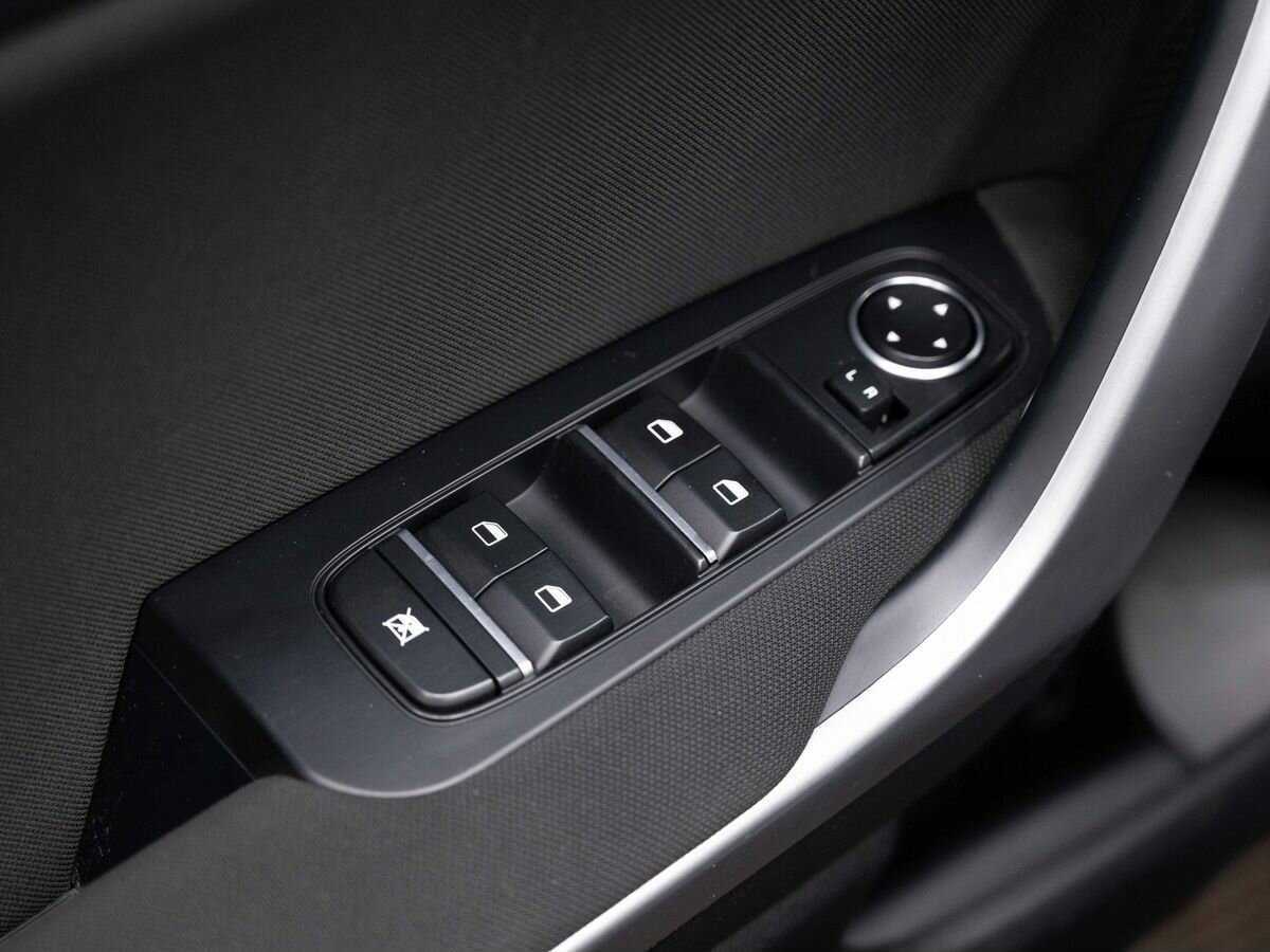 Б/У Киа Сид 2018 года. Фото: #17