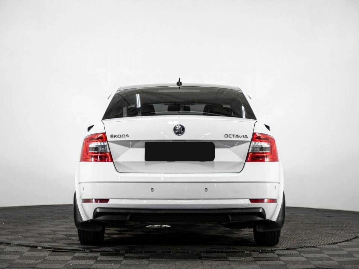 Б/У Шкода Октавия 2017 года. Фото: #4