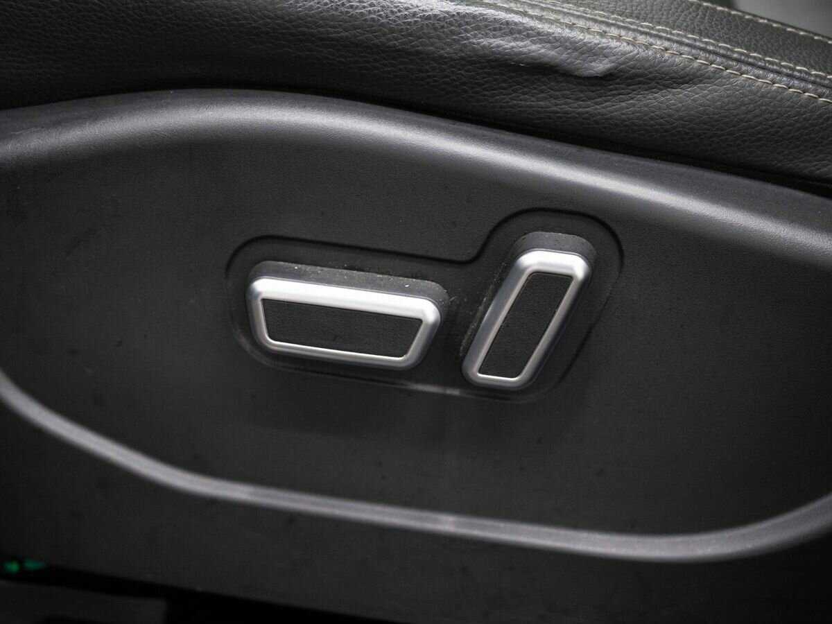 Б/У Джили Эмгранд Икс7 2019 года. Фото: #19