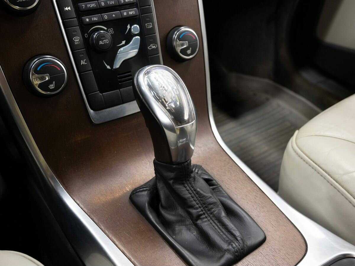 Б/У Вольво С80 2012 года. Фото: #19