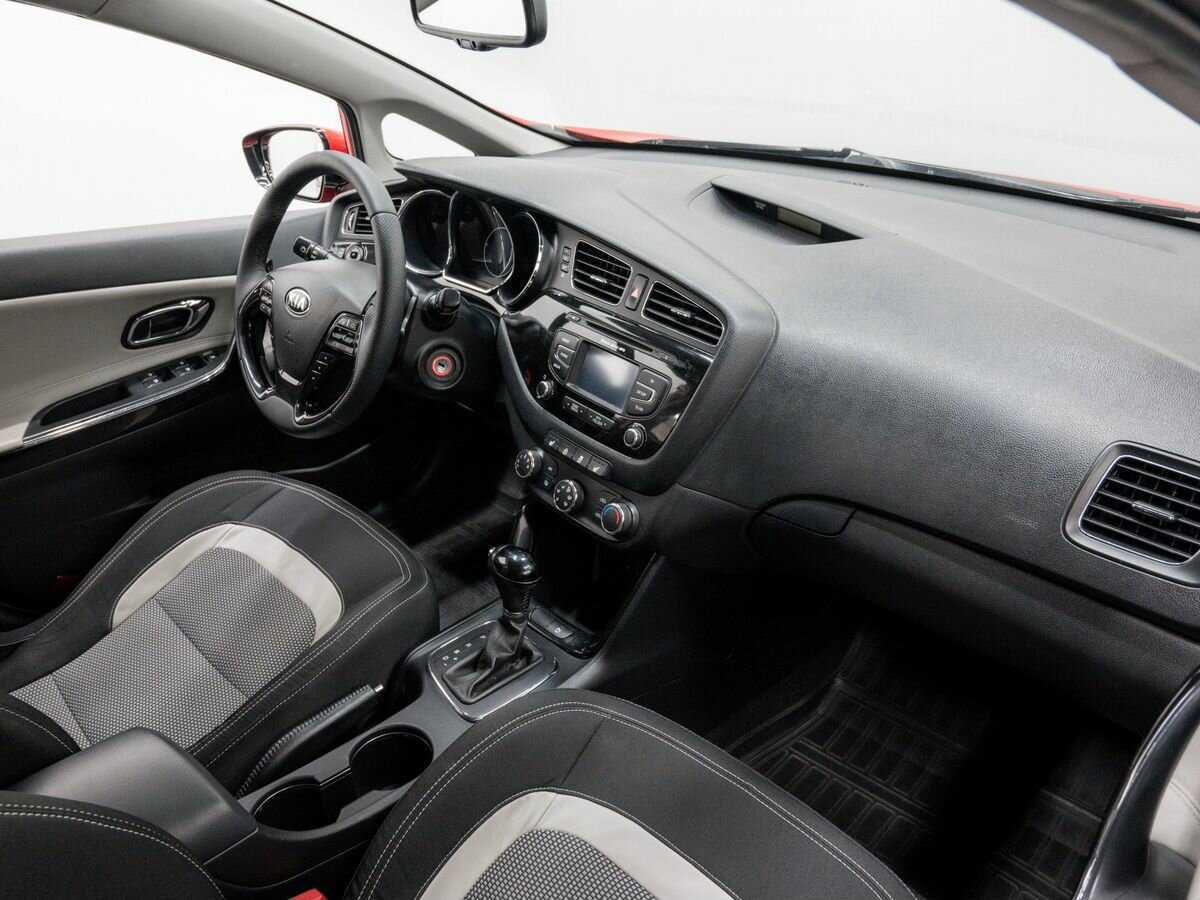 Б/У Киа Сид 2014 года. Фото: #7