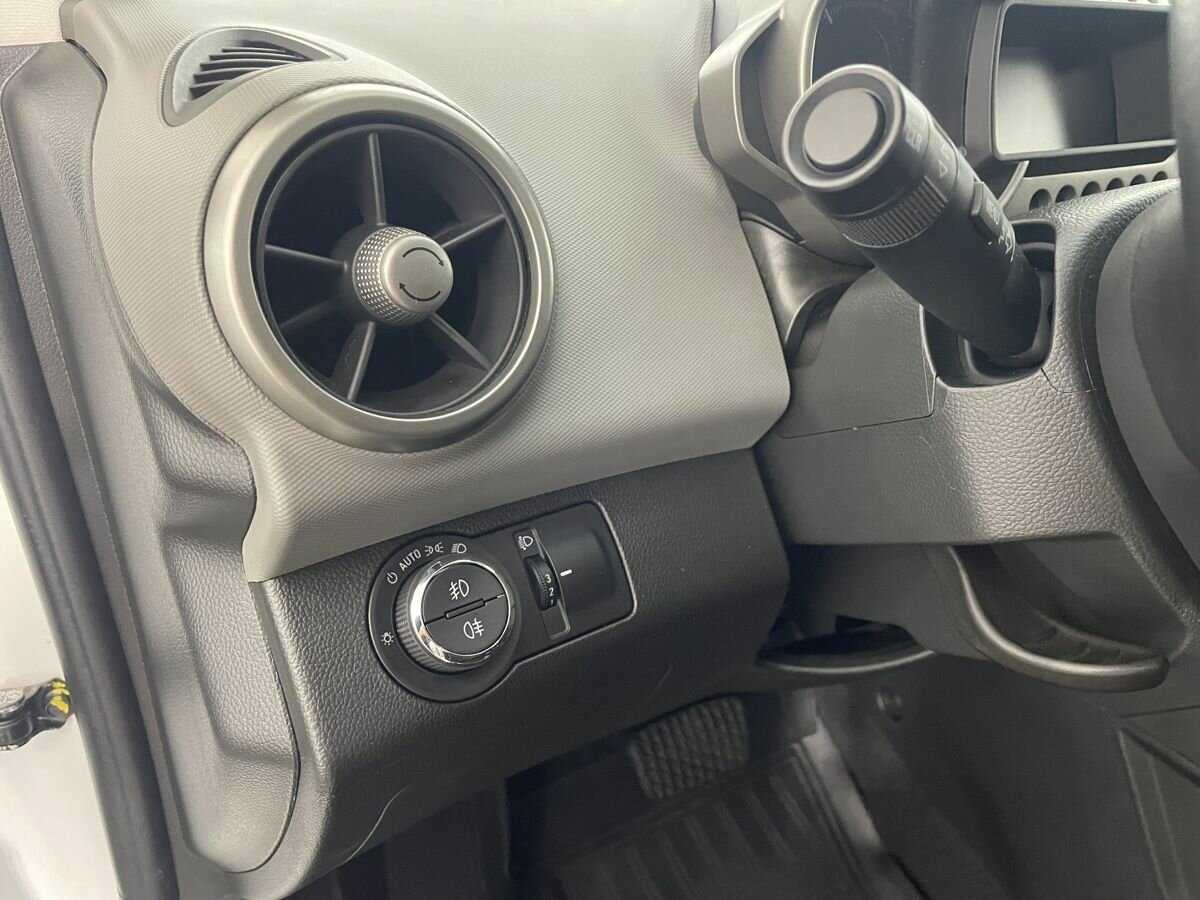 Б/У Шевроле Авео 2014 года. Фото: #7