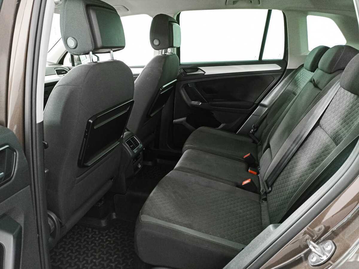 Б/У Фольксваген Тигуан 2017 года. Фото: #9