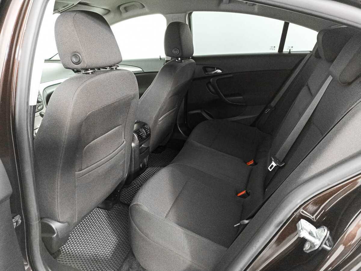 Б/У Опель Инсигния 2014 года. Фото: #9