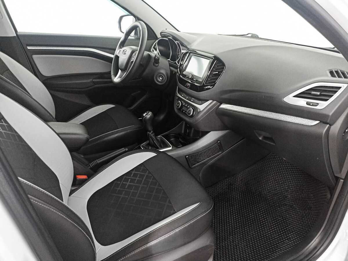 Lada (ВАЗ) Vesta 2017 года с пробегом. Фото: #8