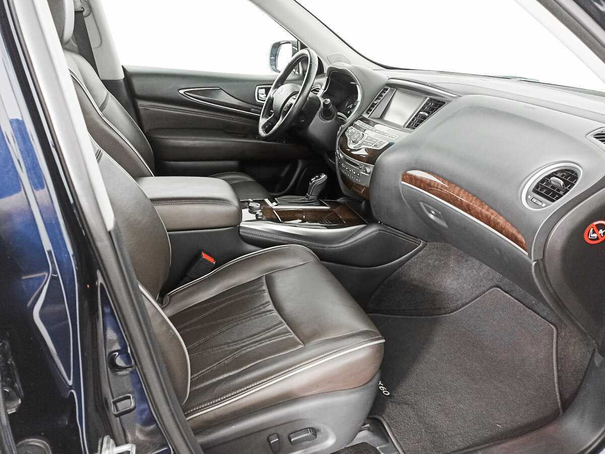 Infiniti QX60 2018 года с пробегом. Фото: #8