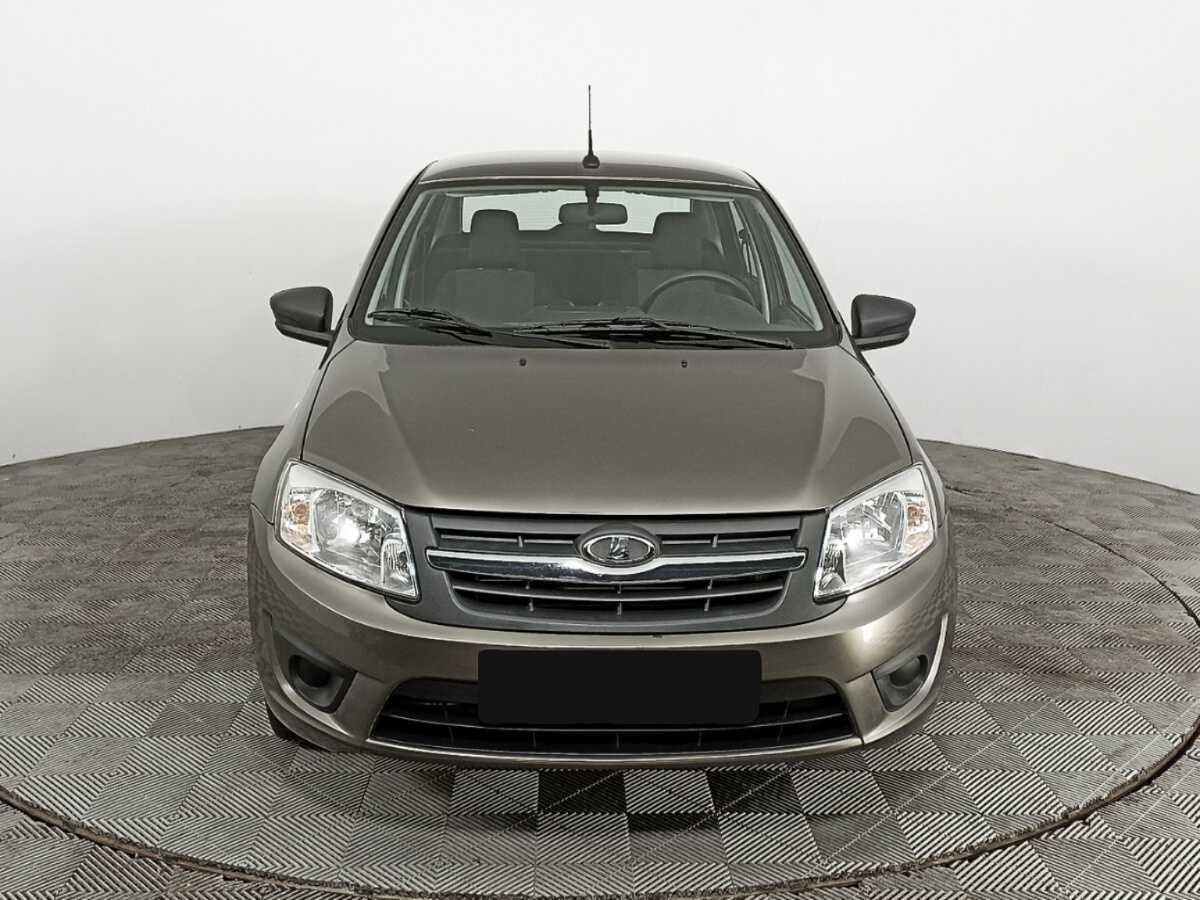 Lada (ВАЗ) Granta 2018 года с пробегом. Фото: #1