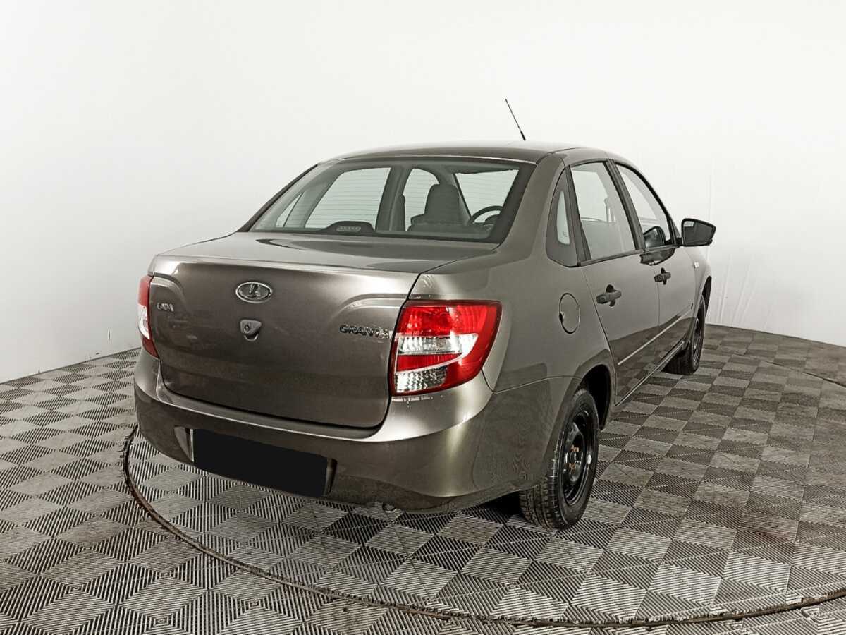 Lada (ВАЗ) Granta 2018 года с пробегом. Фото: #4