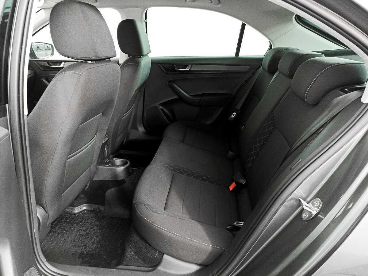 Б/У Шкода Рапид 2021 года. Фото: #9