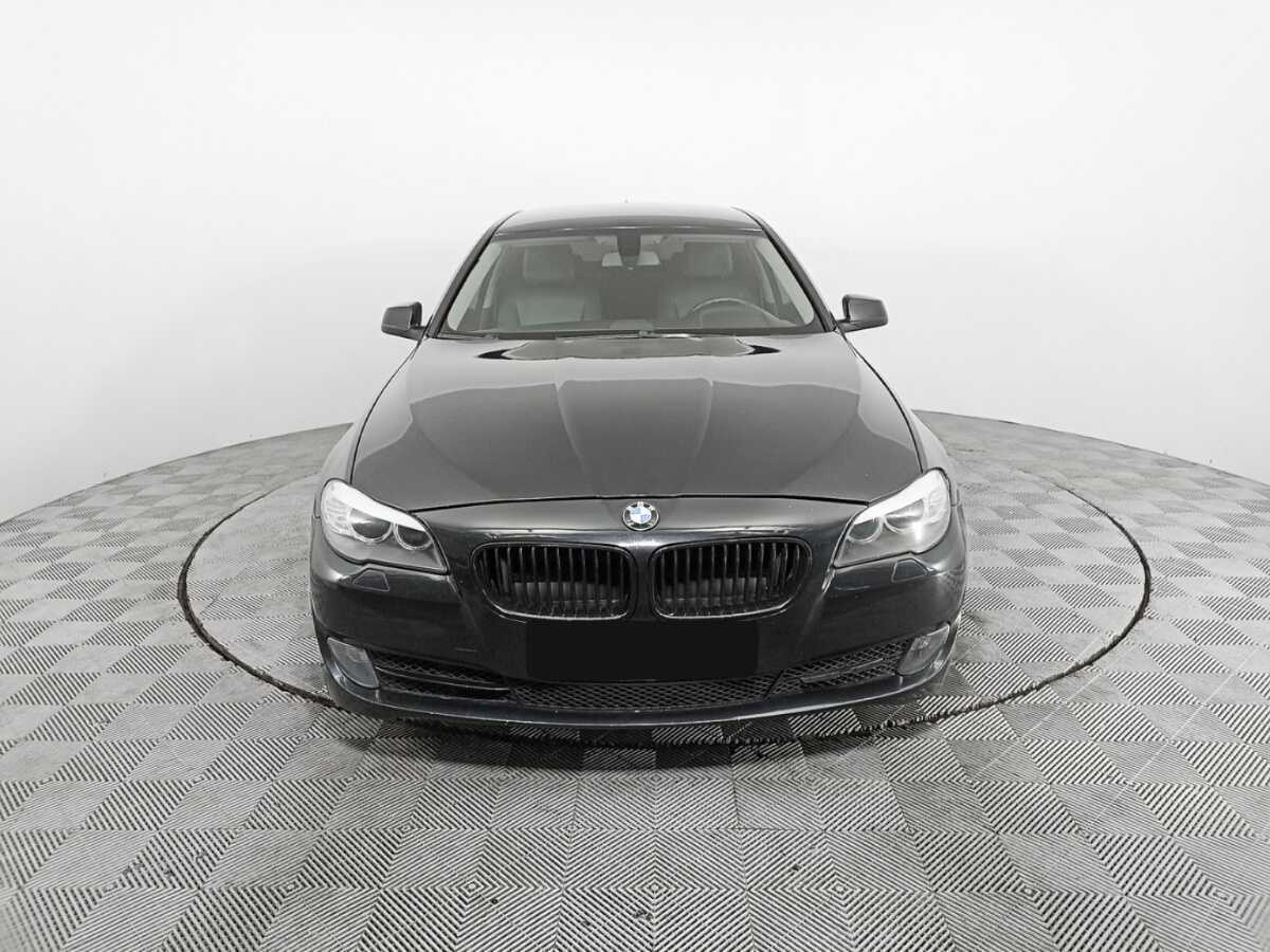 BMW 5 серии 2013 года с пробегом. Фото: #1