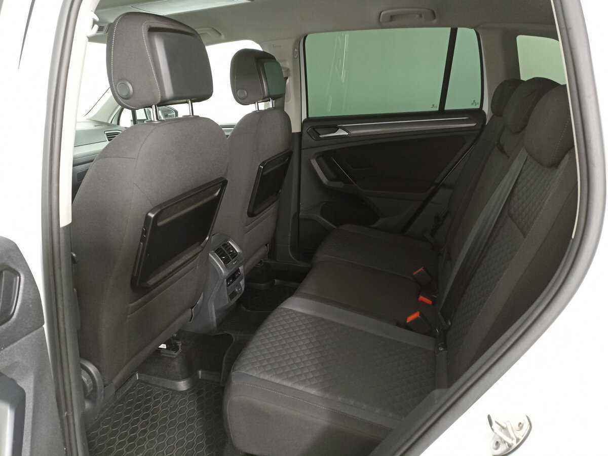 Volkswagen Tiguan 2017 года с пробегом. Фото: #9
