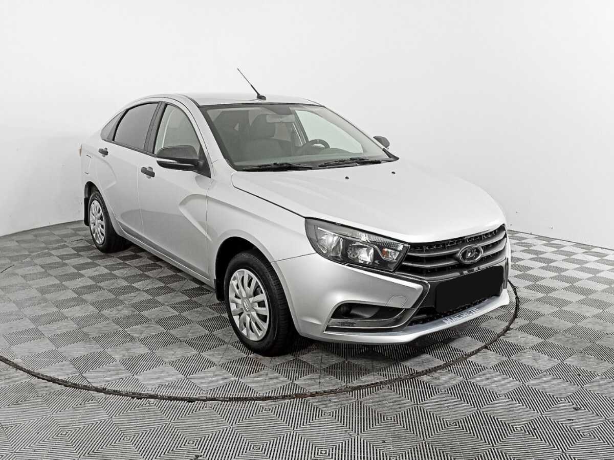 Lada (ВАЗ) Vesta 2018 года с пробегом. Фото: #2