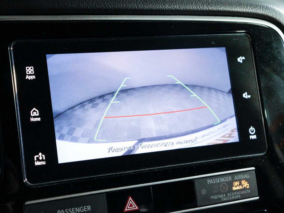 Б/У Митсубиши Оутлэндер 2018 года. Фото: #15