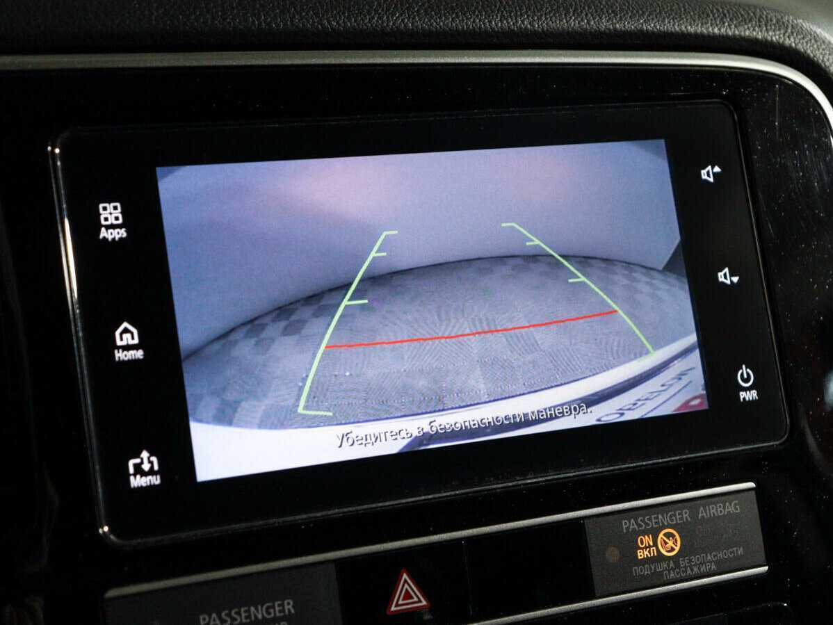 Б/У Митсубиши Оутлэндер 2019 года. Фото: #15