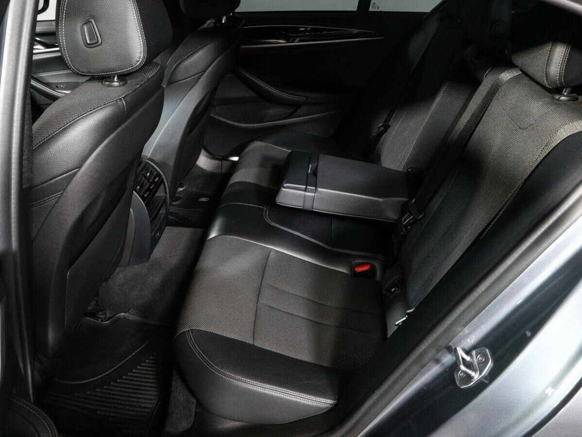 BMW 5 серии 2019 года с пробегом. Фото: #7