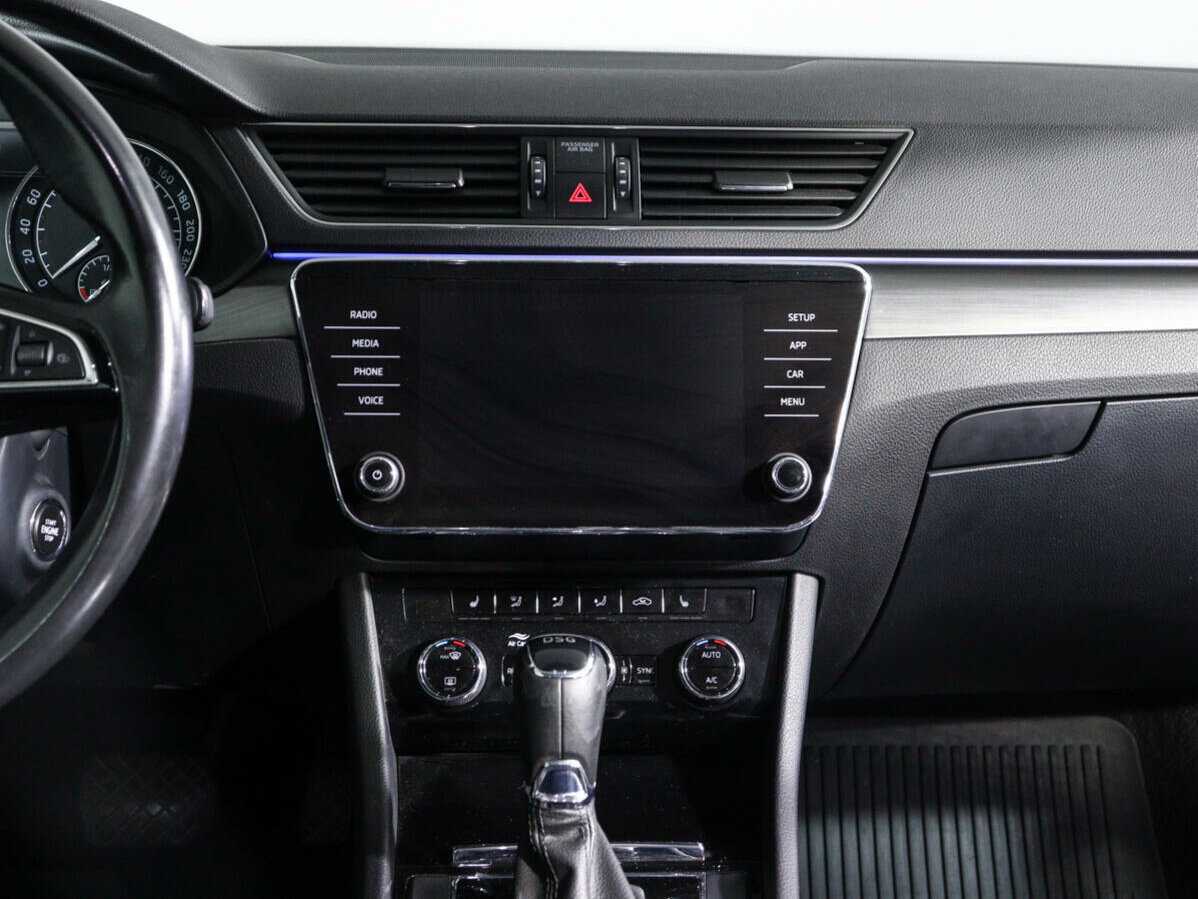 Б/У Шкода Суперб 2019 года. Фото: #12