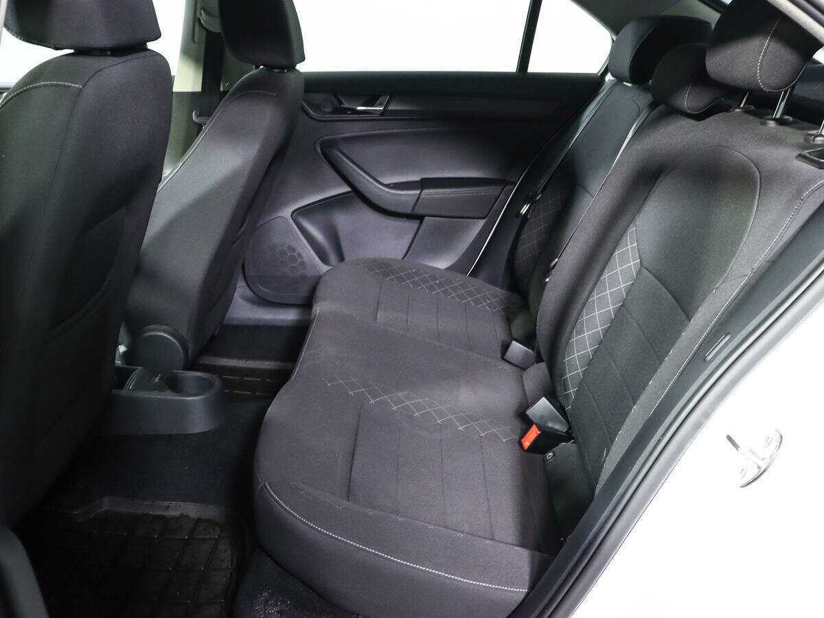 Б/У Шкода Рапид 2020 года. Фото: #7