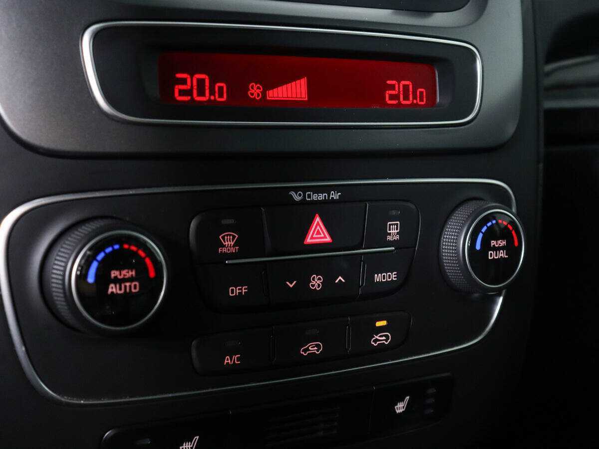 Б/У Киа Соренто 2017 года. Фото: #12