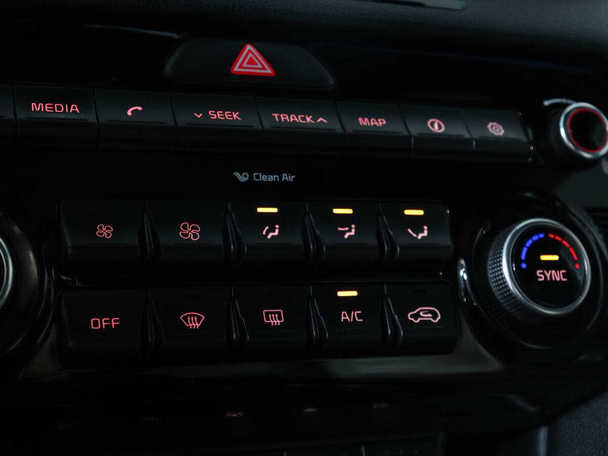 Б/У Киа Спортейдж 2016 года. Фото: #17