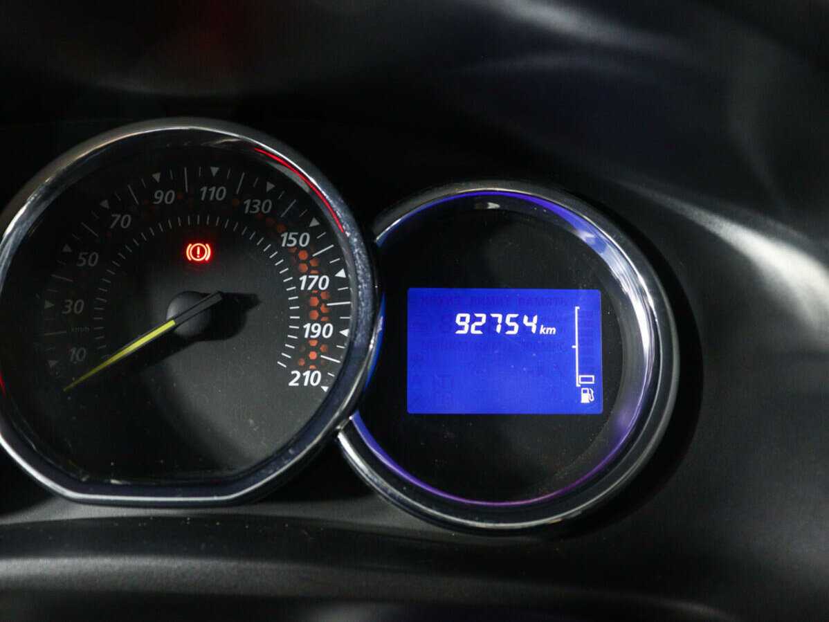 Б/У Рено Сандеро 2018 года. Фото: #8