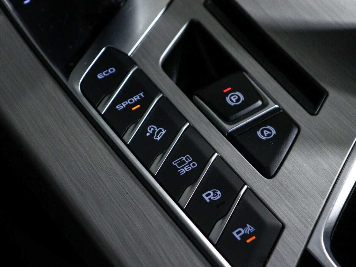 Б/У Джили Кулрэй 2021 года. Фото: #18