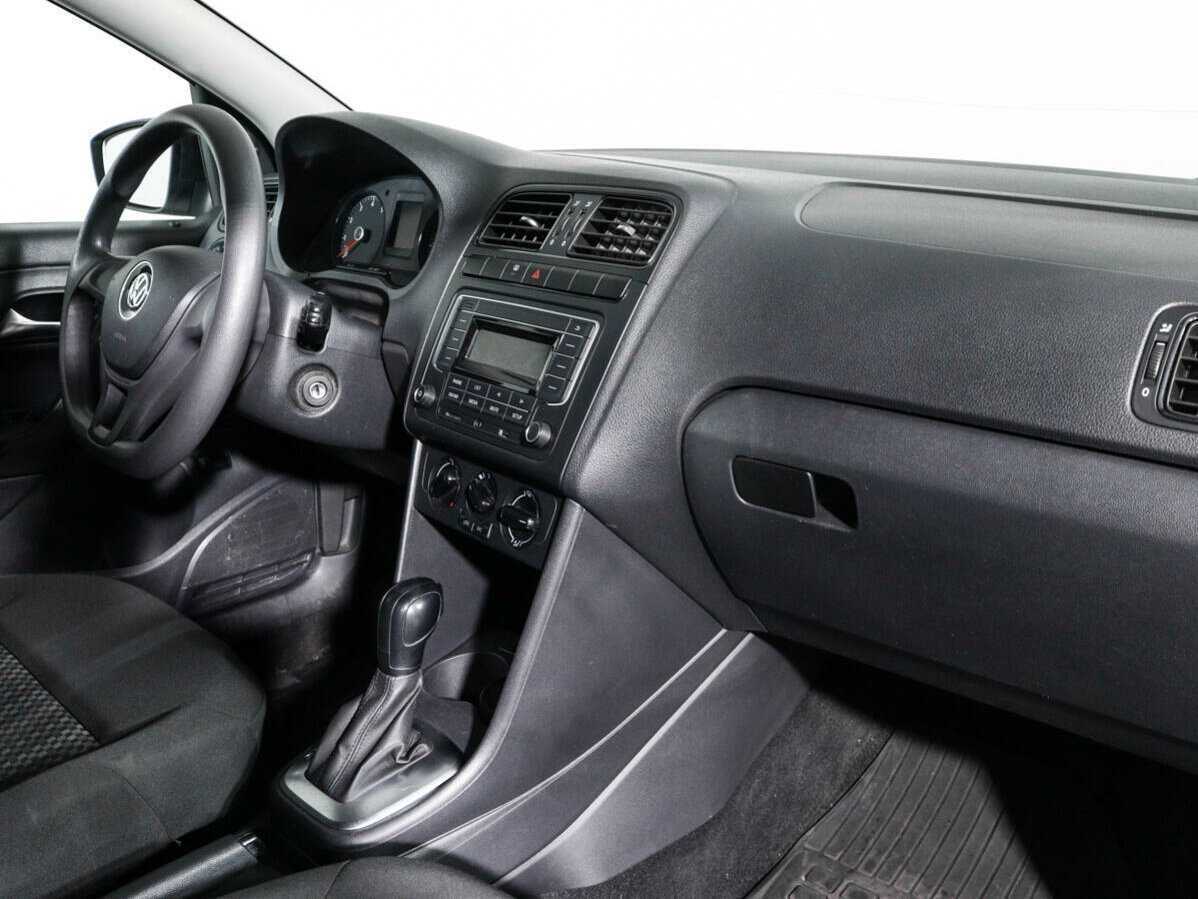 Б/У Фольксваген Поло 2019 года. Фото: #6