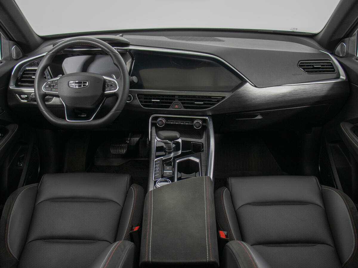 Geely Tugella 2022 года с пробегом. Фото: #15