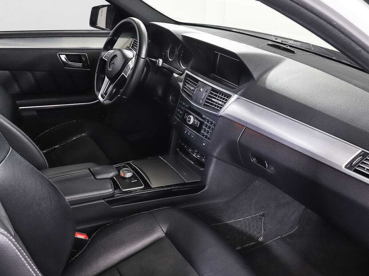 Mercedes-Benz E-Класс 2012 года с пробегом. Фото: #8