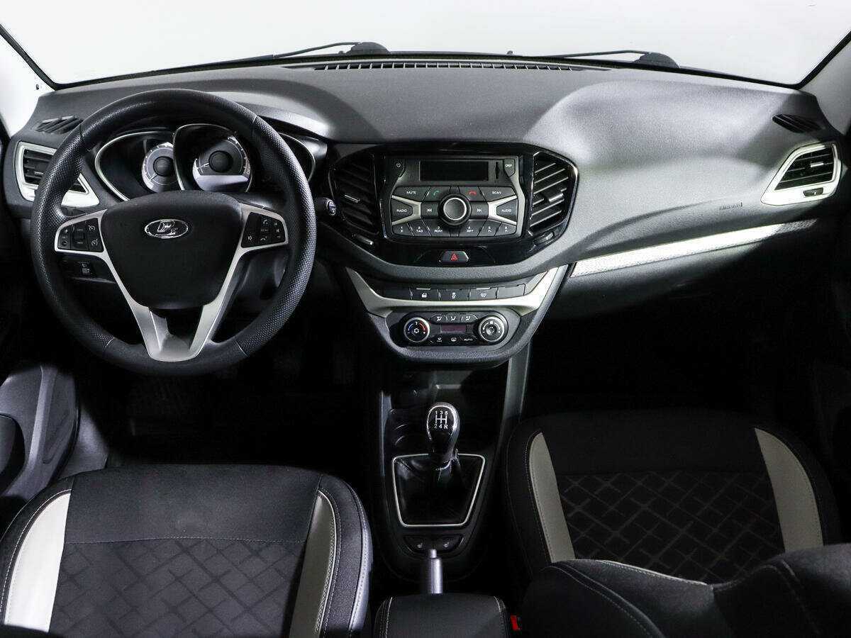 Lada (ВАЗ) Vesta 2018 года с пробегом. Фото: #8