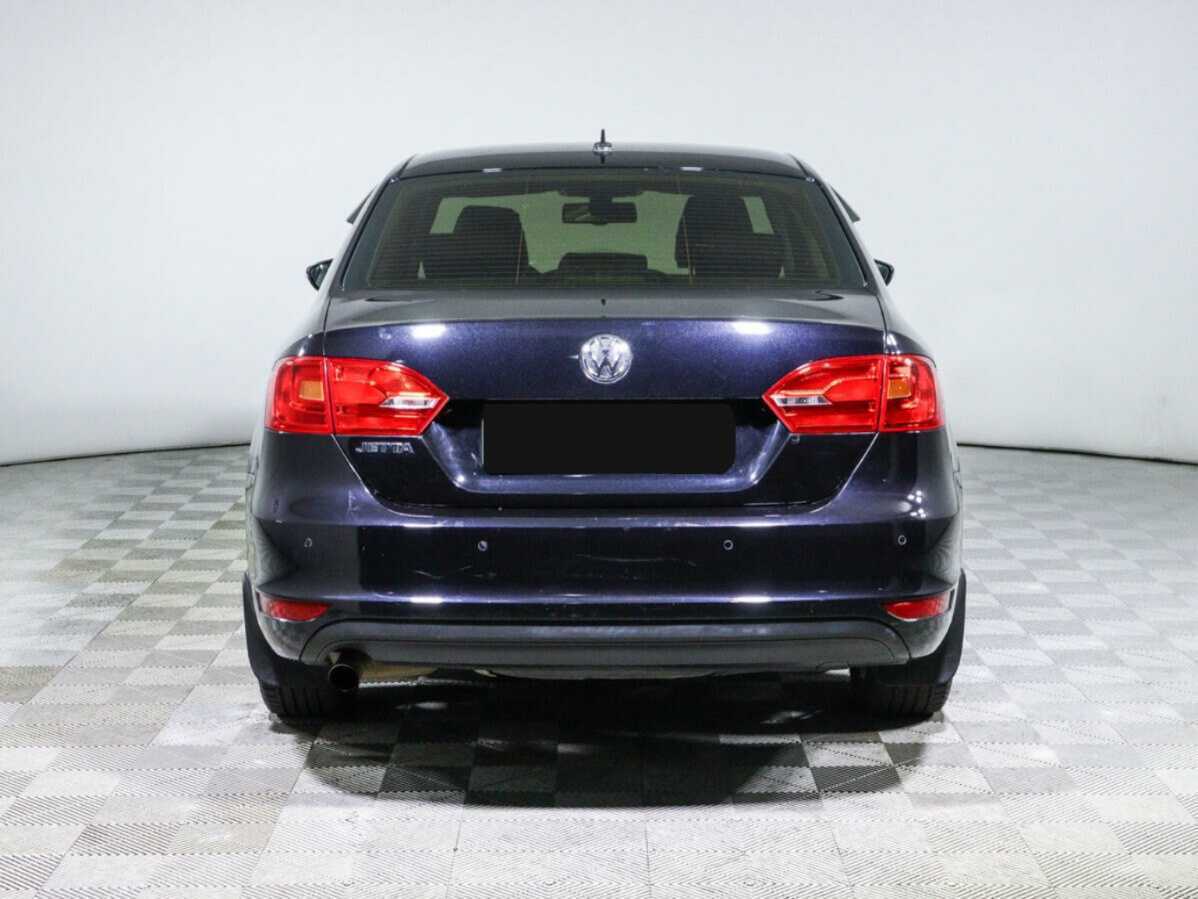 Б/У Фольксваген Джетта 2013 года. Фото: #4