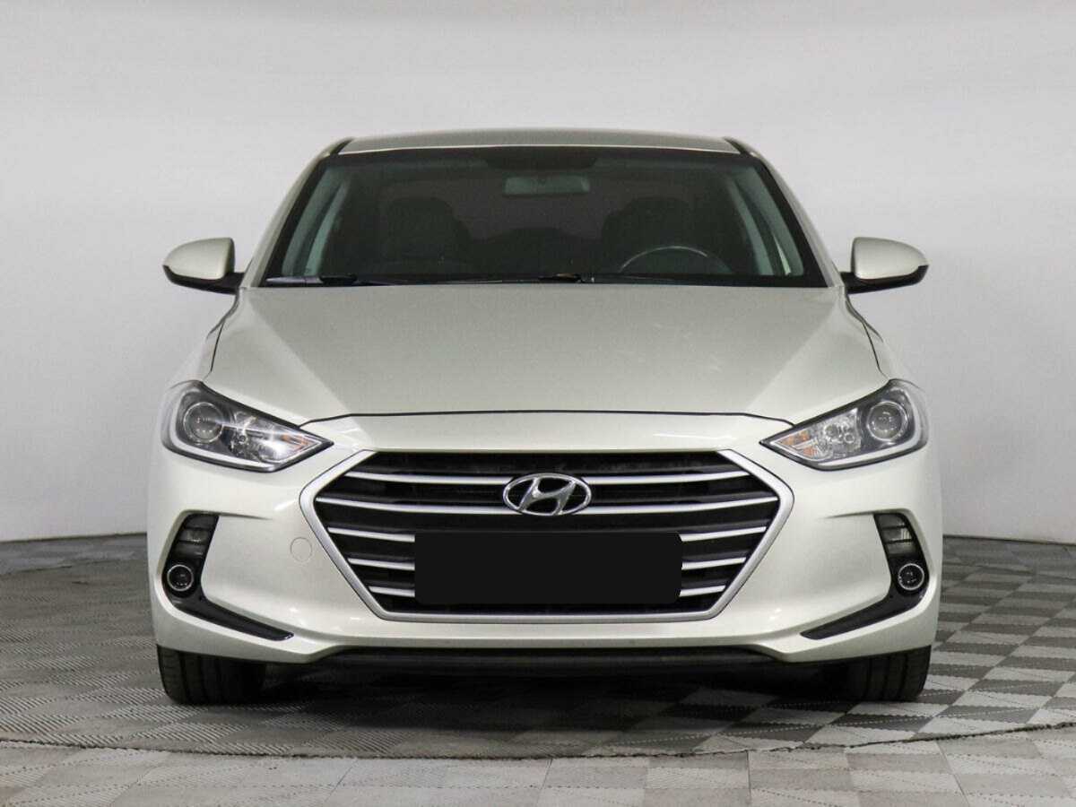 Hyundai Elantra 2017 года с пробегом. Фото: #1