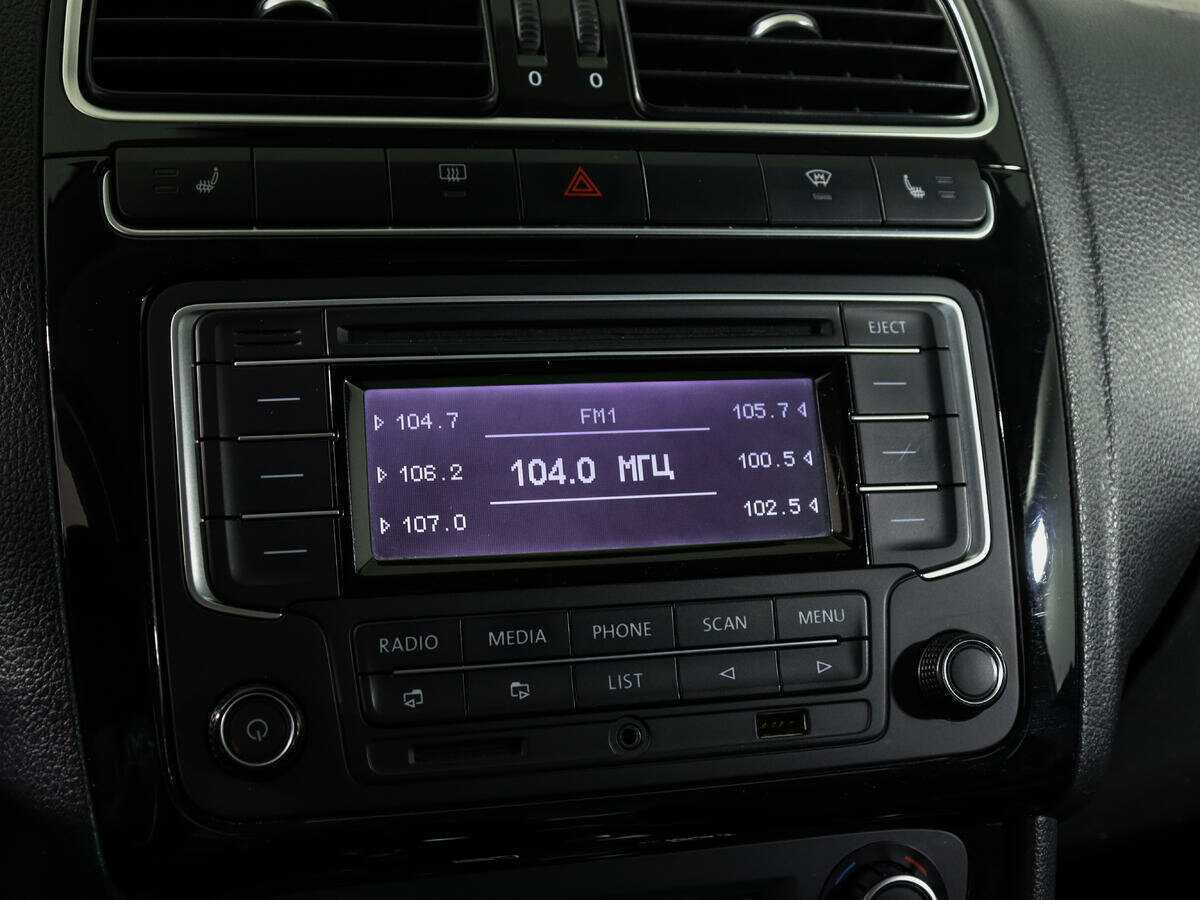 Б/У Фольксваген Поло 2014 года. Фото: #17