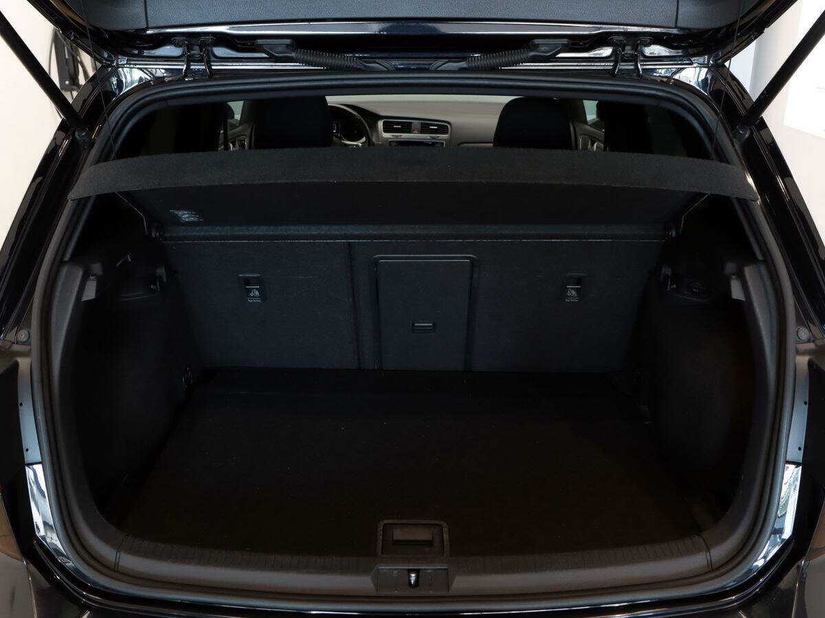 Volkswagen Golf 2013 года с пробегом. Фото: #9