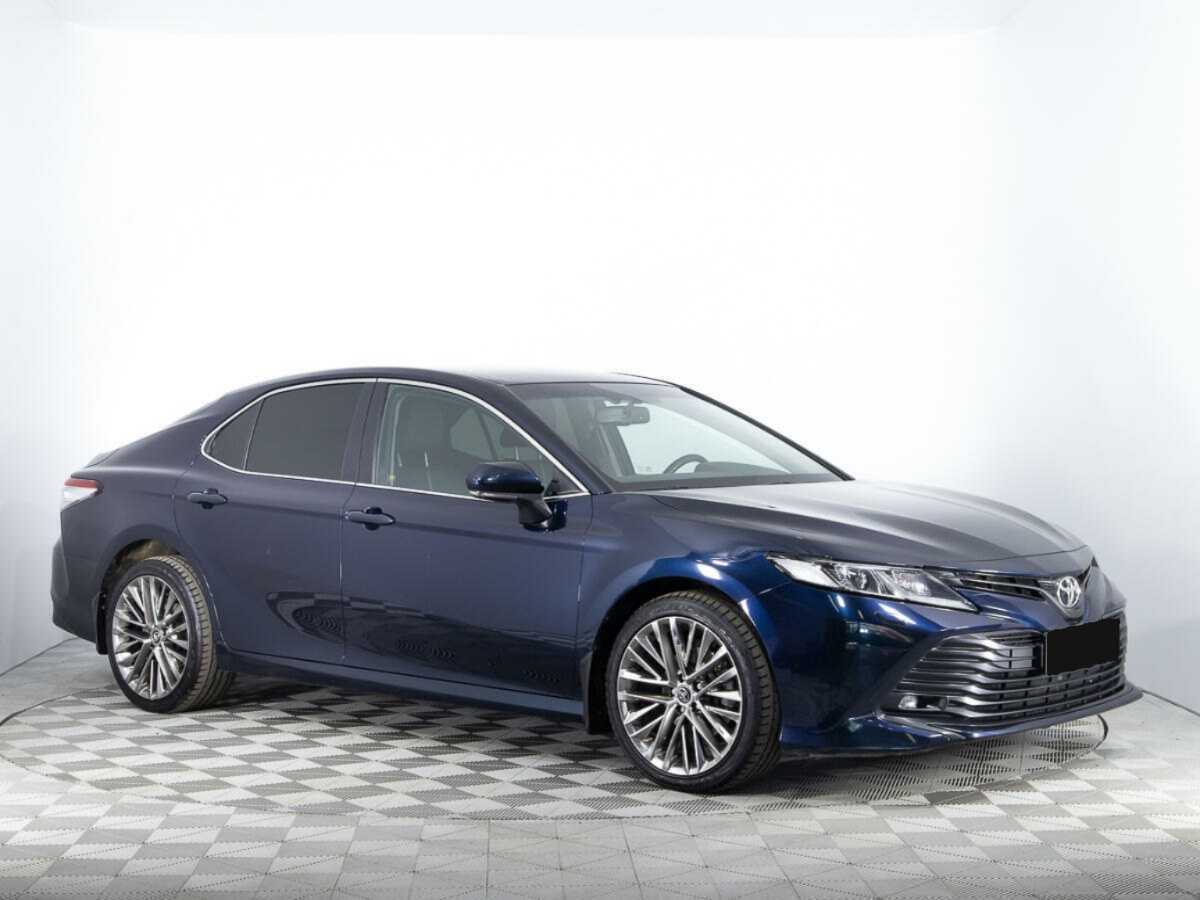 Toyota Camry 2018 года с пробегом. Фото: #2