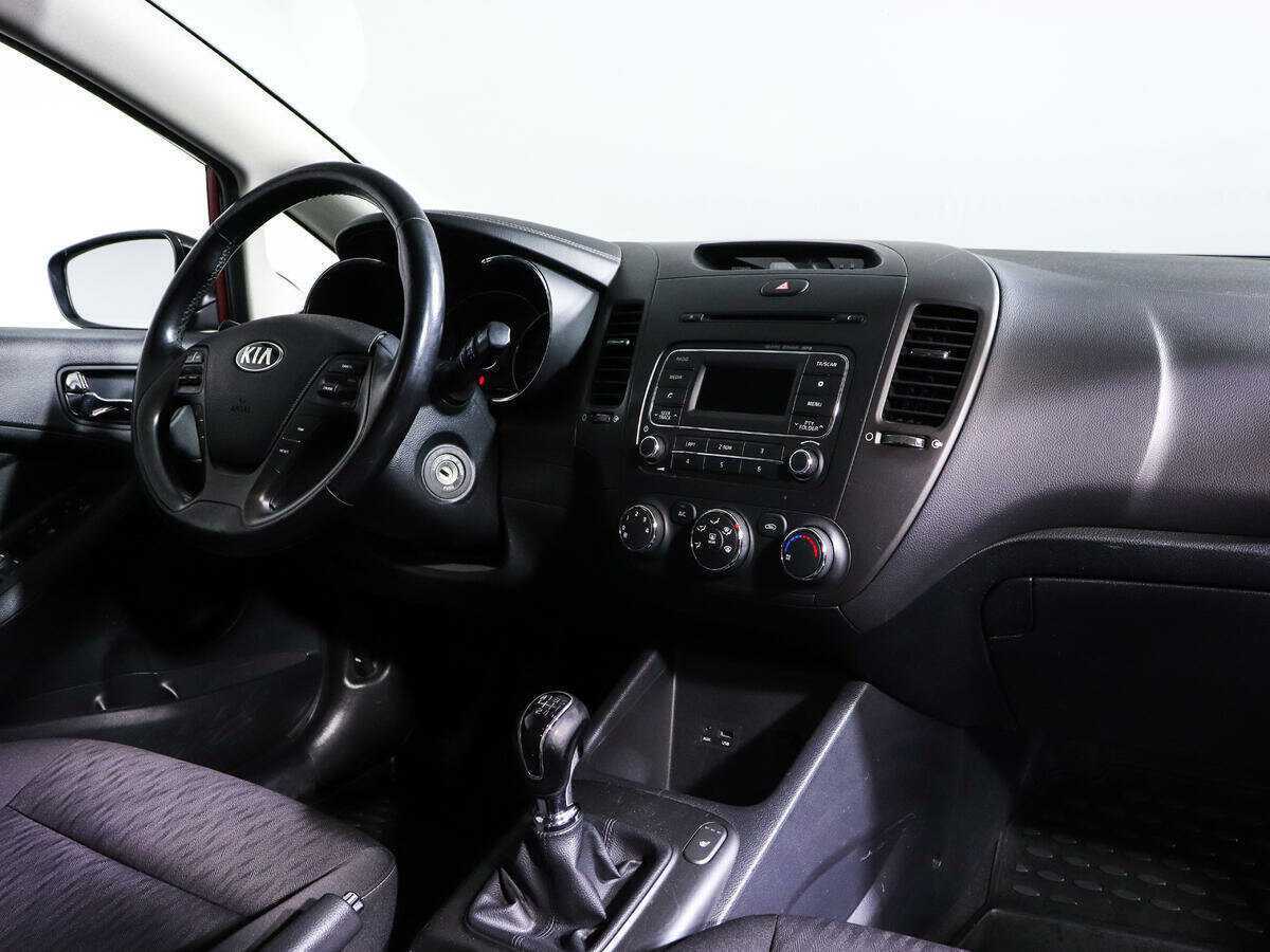 Б/У Киа Церато 2014 года. Фото: #8