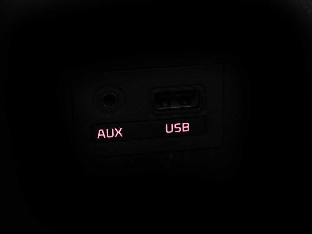 Б/У Киа Церато 2014 года. Фото: #16