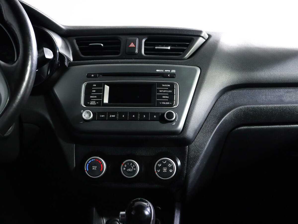 Б/У Киа Рио 2015 года. Фото: #12