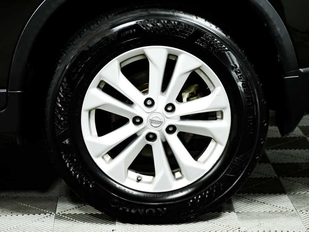 Б/У Ниссан Икс-Трейл 2016 года. Фото: #13