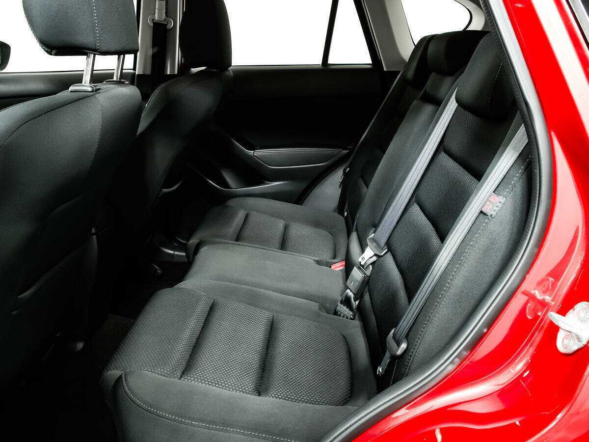 Б/У Мазда Ц-Икс-5 2016 года. Фото: #11