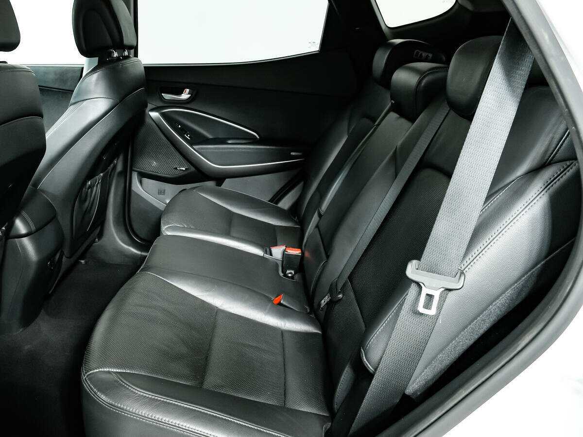 Б/У Хендай Санта Фе 2016 года. Фото: #10