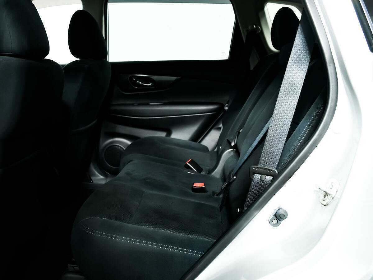 Б/У Ниссан Икс-Трейл 2015 года. Фото: #11