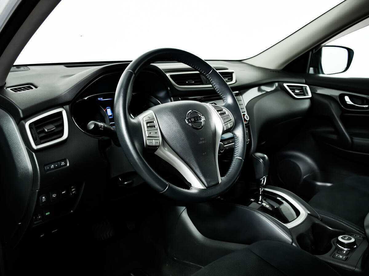 Б/У Ниссан Икс-Трейл 2015 года. Фото: #12