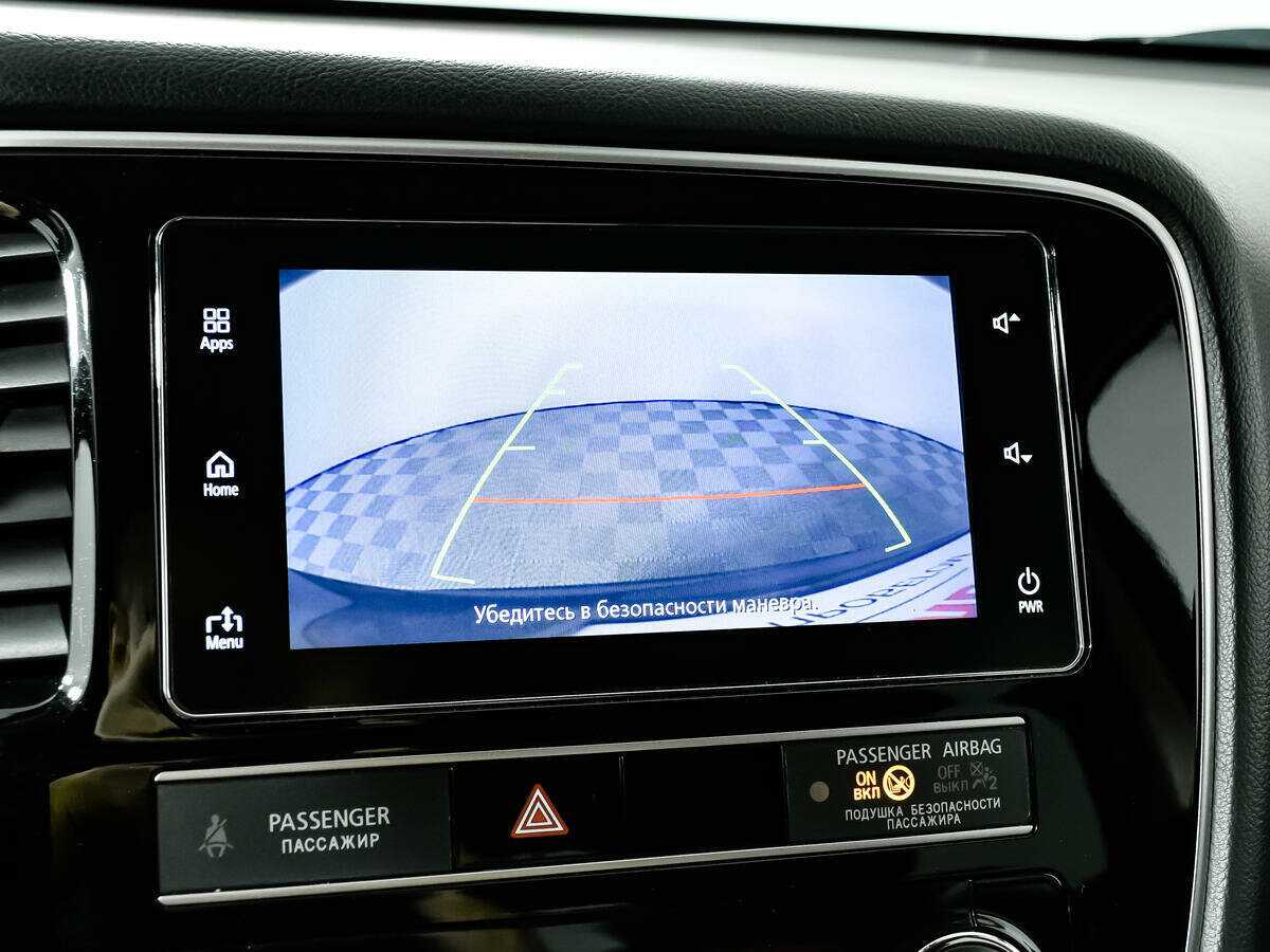 Б/У Митсубиши Оутлэндер 2018 года. Фото: #13