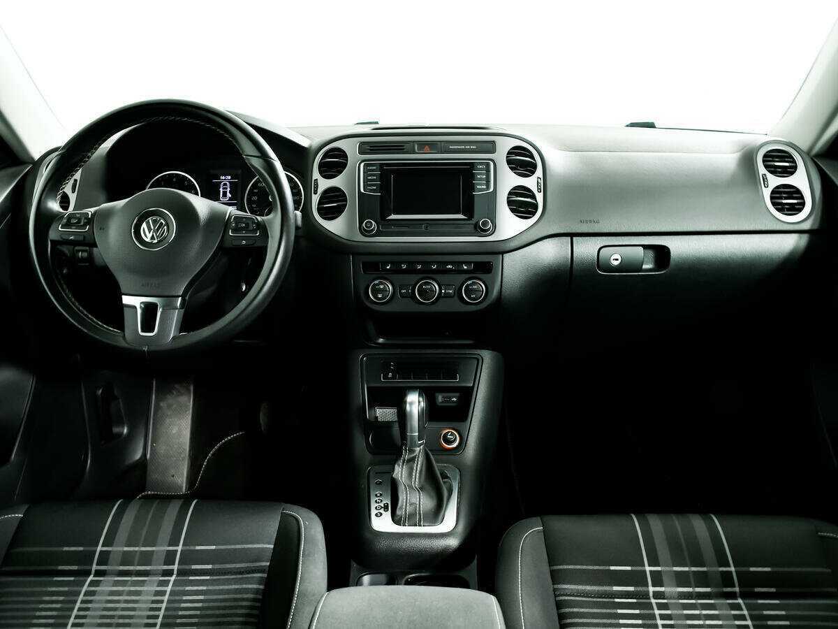 Б/У Фольксваген Тигуан 2016 года. Фото: #10